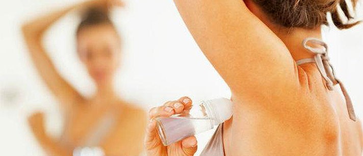 4 coisas que você pode fazer com o desodorante que não sabia