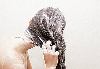 Que shampoo posso usar se eu tenho o cabelo seco?