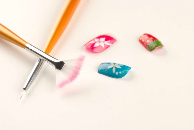 10 coisas que você pode usar para fazer nail art