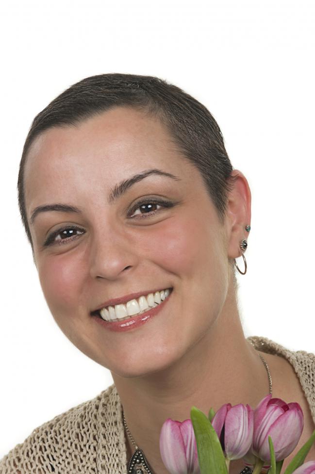 Controlar a queda de cabelo durante a quimioterapia