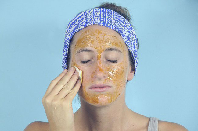 Máscara caseira para evitar a acne