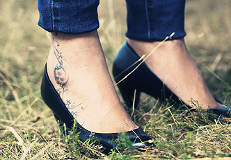 As 10 tatuagens de tornozelo mais charmosas
