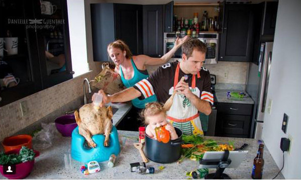Se você é mãe vai se sentir 100% identificada com estas hilárias fotos de família