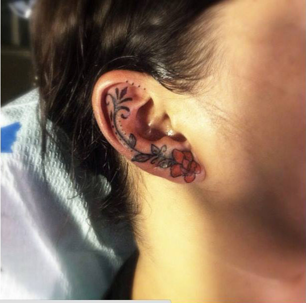 14-delicadas-tatuagens-para-orelhas6