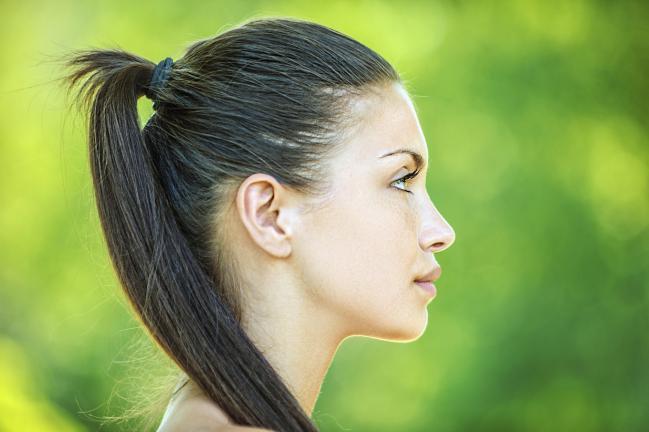 6 coisas que prejudica seu cabelo quando você treina