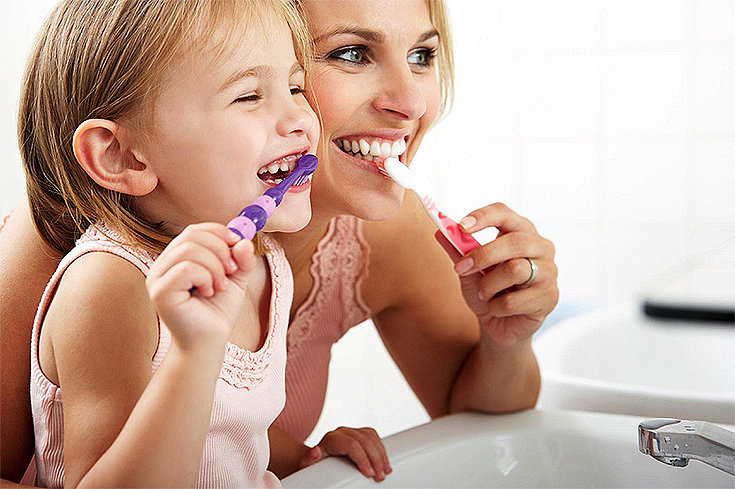 Como ensinar as crianças cuidar dos dentes
