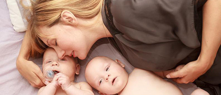 Por que alguns bebês têm marca de nascença?